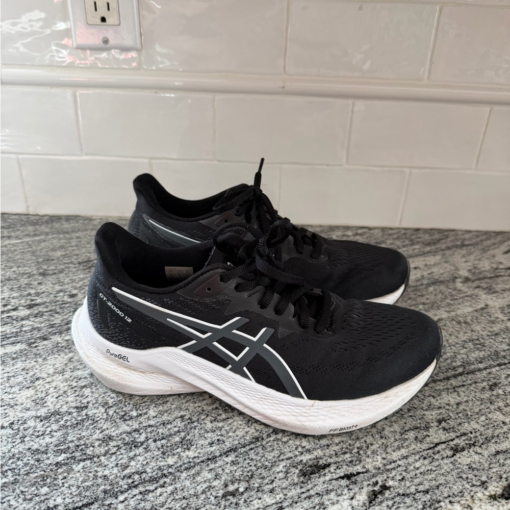 Asics Men's Black & White Running Shoes